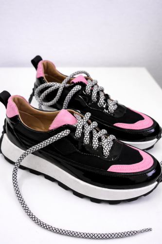 Kedai “Juodai - rožinė energija” 